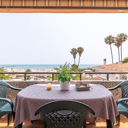 Isola Beachside Apartment Valenza Esterno foto