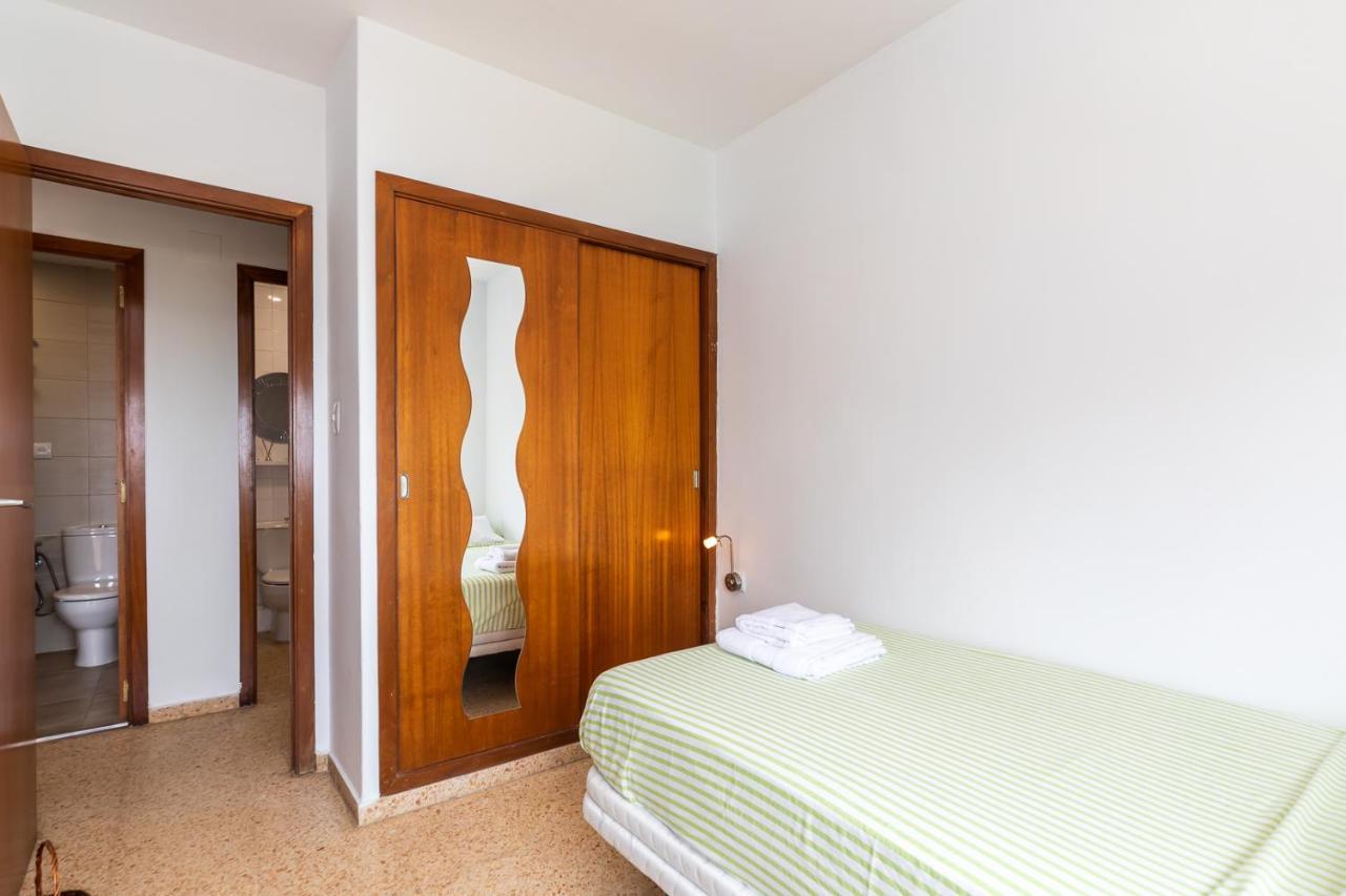 Isola Beachside Apartment Valenza Esterno foto