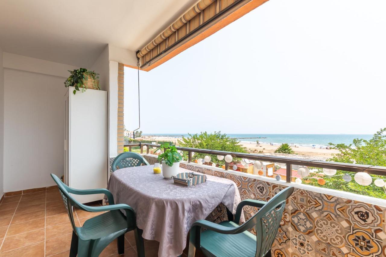 Isola Beachside Apartment Valenza Esterno foto