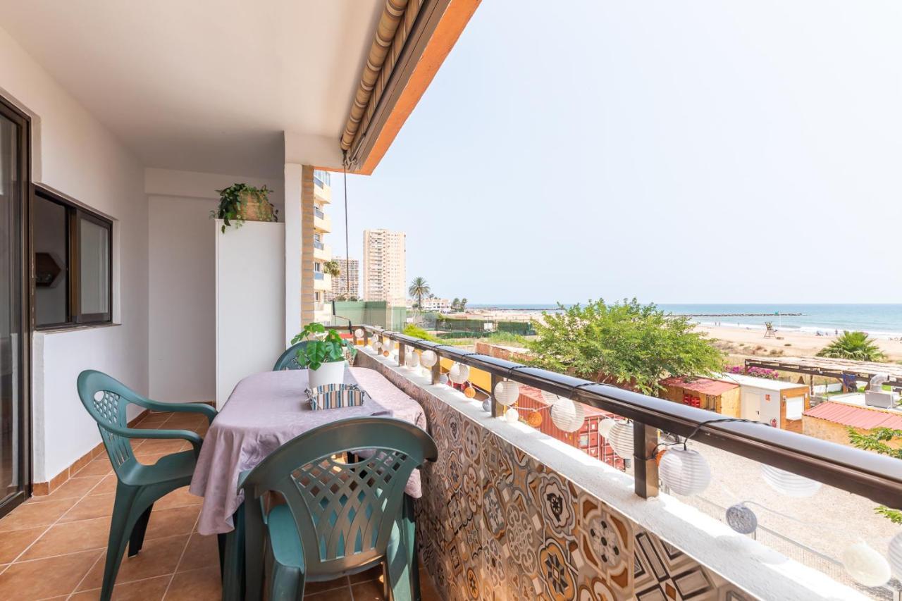 Isola Beachside Apartment Valenza Esterno foto